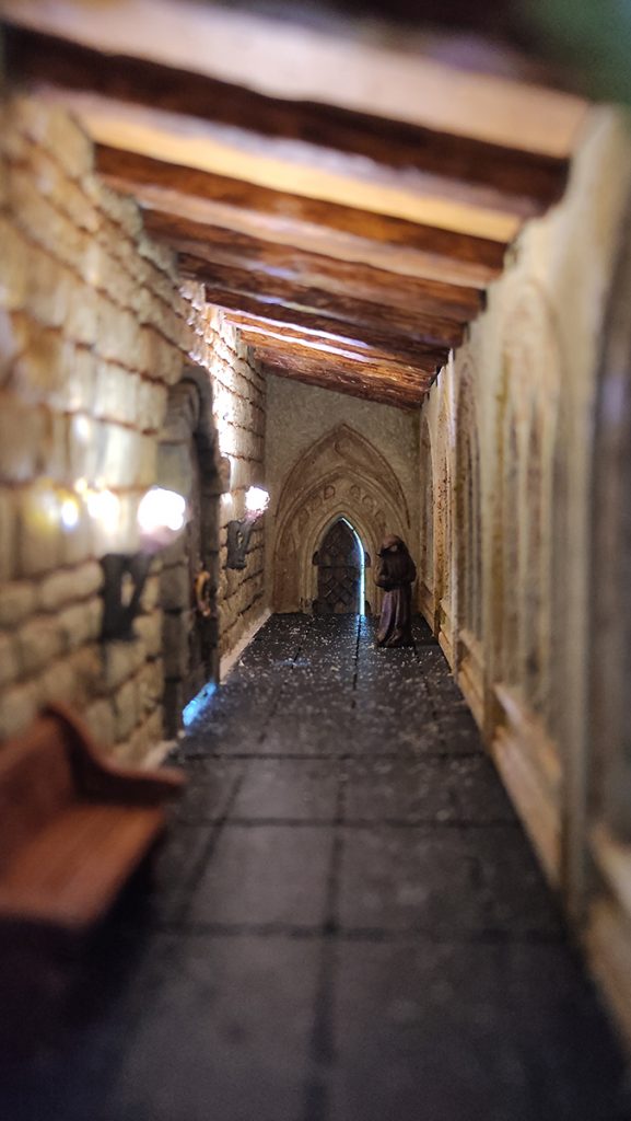 Maqueta de Abadía medieval detallada, modelismo arquitectónico 27dioramas