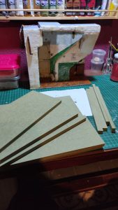 Fase de scratch building y ensamblaje de estructura artesanal