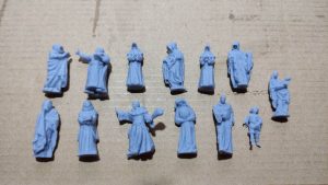 Diorama detallado de una abadía medieval de 27 Dioramas, mostrando arquitectura gótica en miniatura y texturas realistas