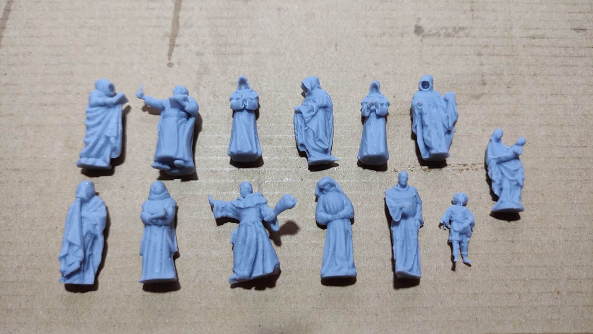 Diorama detallado de una abadía medieval de 27 Dioramas, mostrando arquitectura gótica en miniatura y texturas realistas