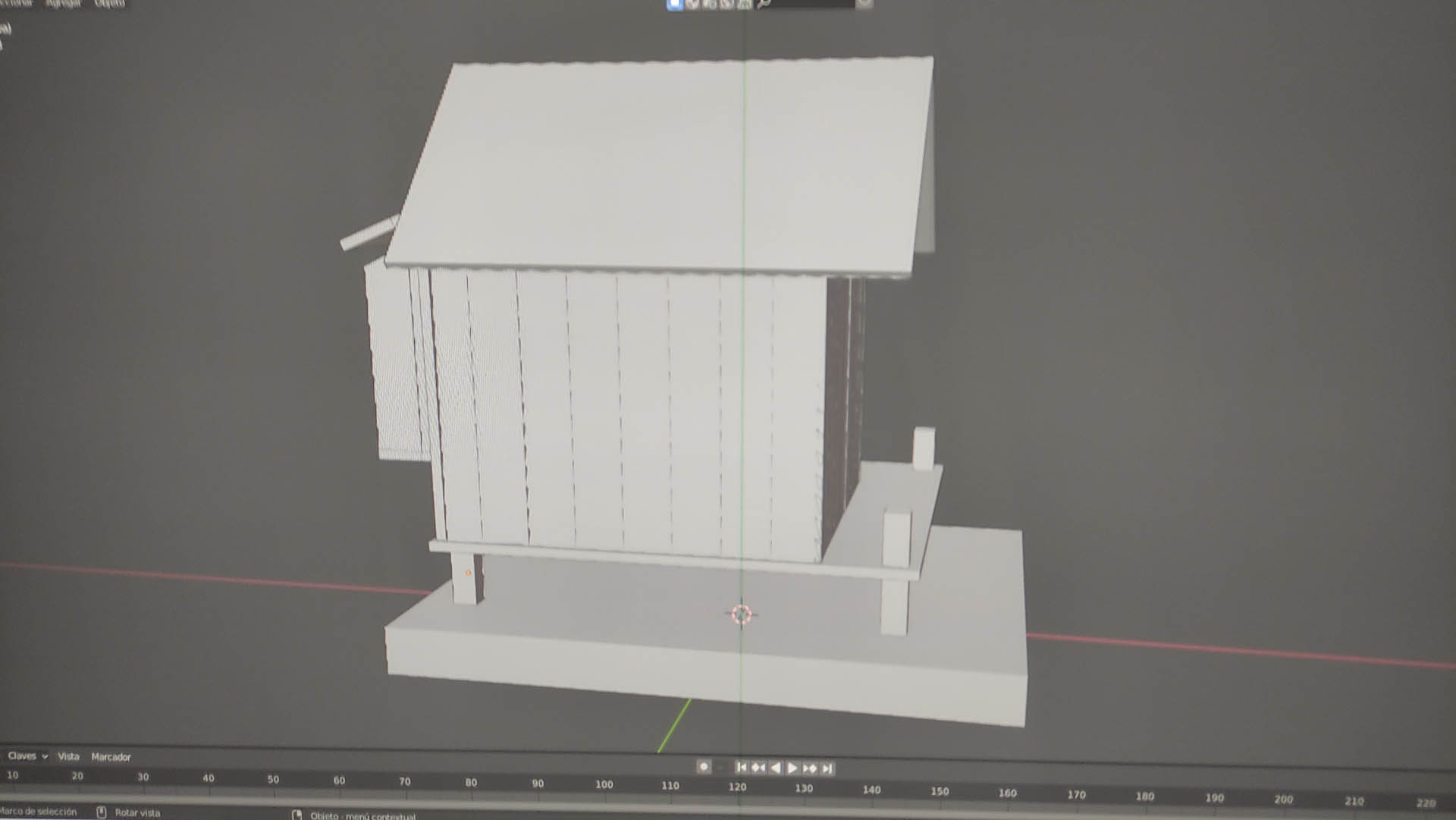 Diorama artístico de una cabaña de madera azul envejecida sobre pilotes en un pantano, con efectos de agua estancada, un bote de remos y detalles de vegetación pantanosa.